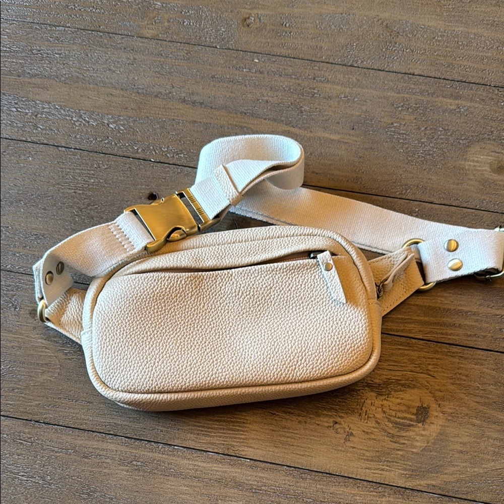 Andar Indie Belt Bag
